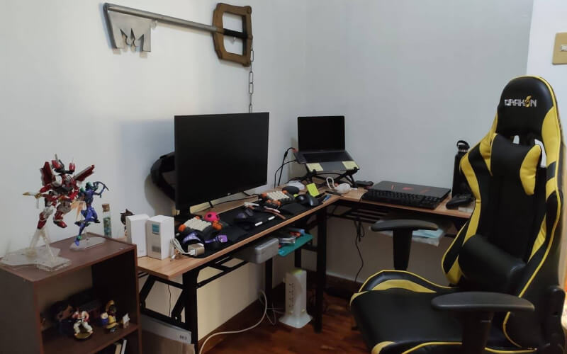 Sam's workspace back in 2019